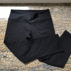 Lululemon Wunder Under Cropped Leggings
